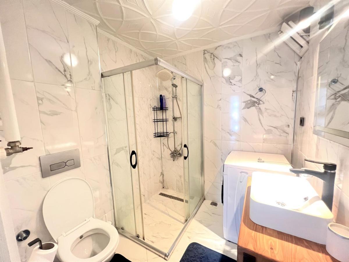 Wonder Homes- Cozy Flat, 2Br, Terrace, Cihangir, Frz3 Istanbul Luaran gambar